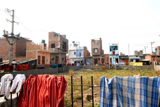 Sawda Ghevra is divided in three parts: Phase 1, Phase 2 and Phase 3. Phase 3 is 4 years old, Phase 2 is 2 years old and no one has been resettled in Phase 3 yet. Photo mHS. 