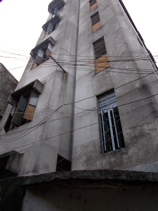 Ground + 5 Vertical Private Mess Housing in Dhaka