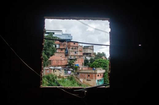 4-5 story homes standing on unstable lands in the San Blas Barrio, Photograph by Stephanie Marcelot.