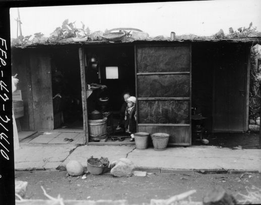 Shack in Ebisu in postwar Tokyo. Source: japanairraids.org
