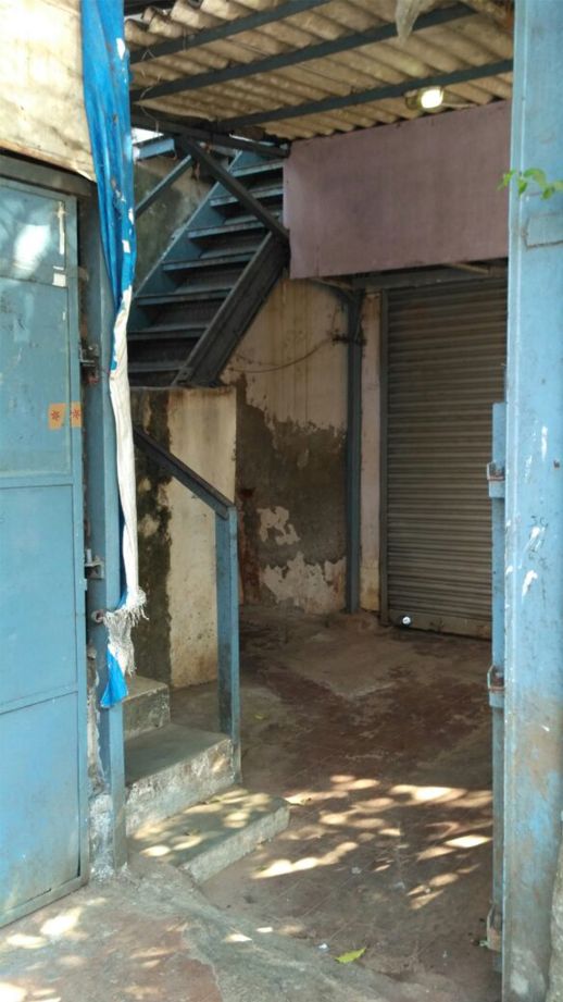 Entrance gate for the structure