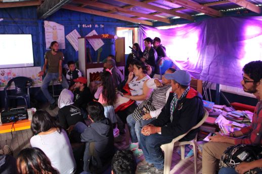 Workshop to instruct the community on how to build the structure 