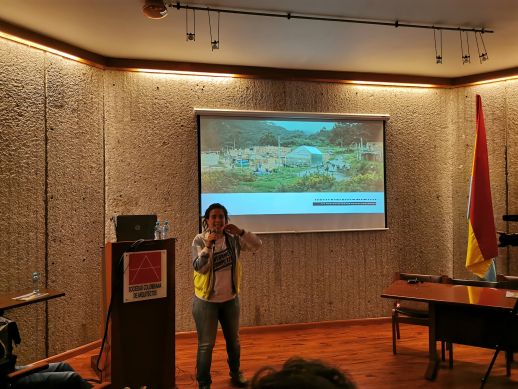 Ana Lopez Ortego presenting Arquitectura Expandida