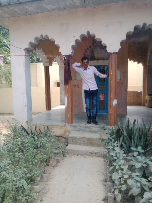 Manoj Vishwakarma, a wood artisan in his village